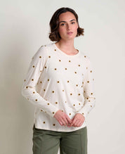 msg:Moe is 5'8" and is wearing a size small.