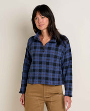 msg:Logan is 5'9 ½" and is wearing a size small.