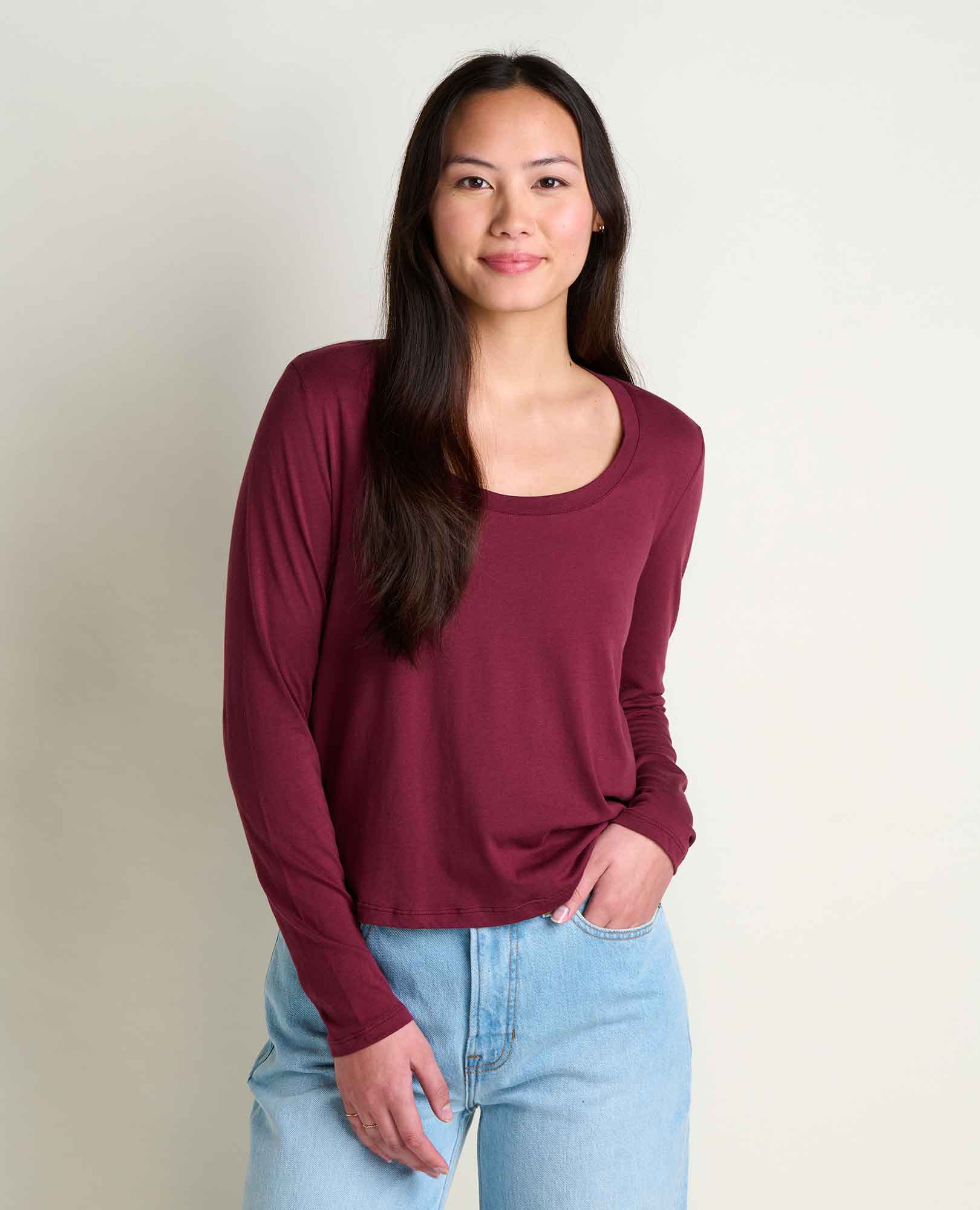 2" and is wearing a size small.