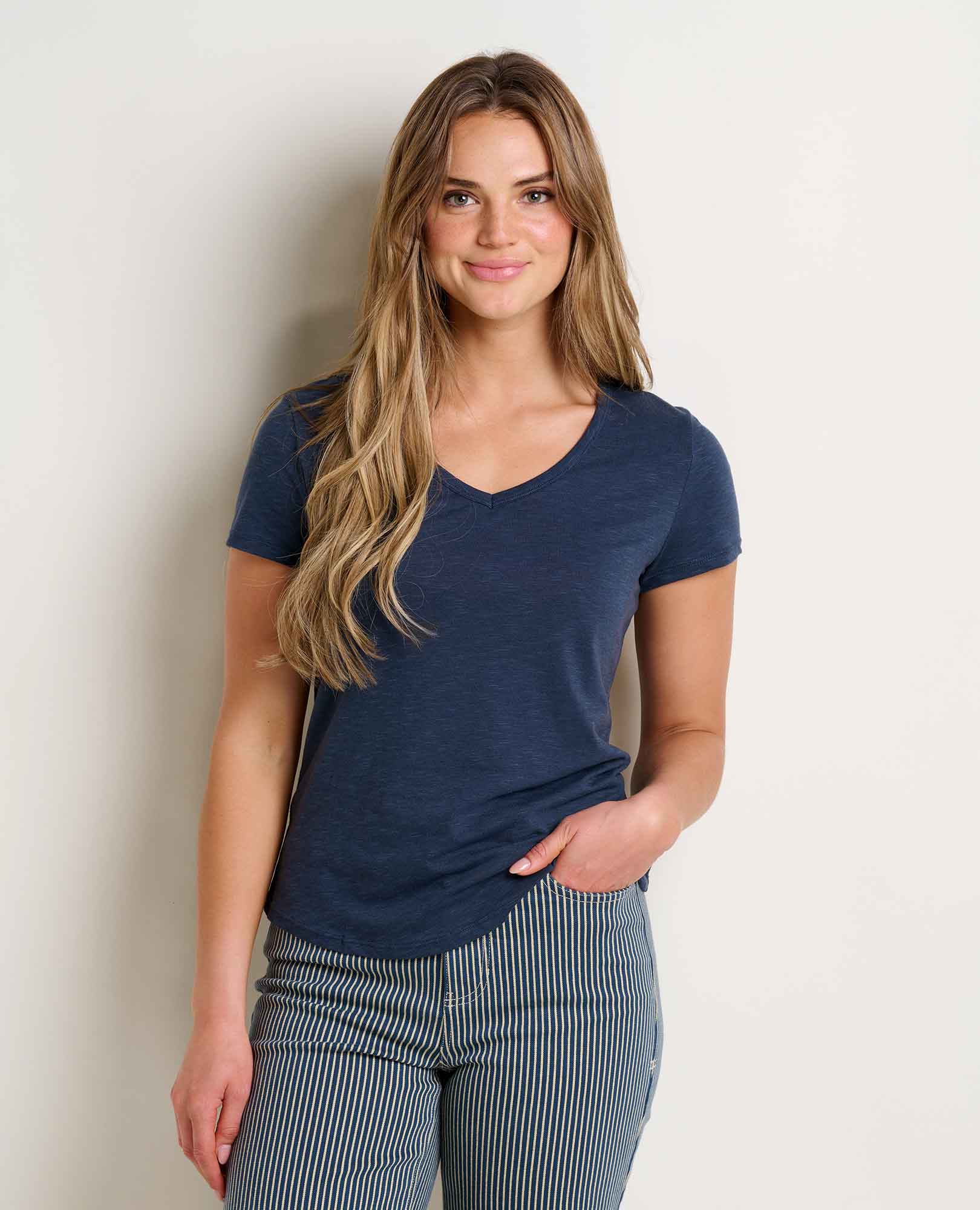 msg:Savanna is 5'9½" and is wearing a size small.