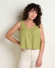 msg:Rayana is 5'9" and is wearing a size small.