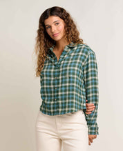 msg:Angelina is 5'8" and is wearing a size small.