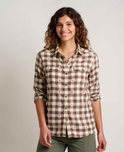 msg:Angelina is 5'8" and is wearing a size small.