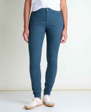 msg:Kayla is 5'9" and is wearing a size 6.