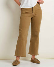 msg:Savanna is 5'9 ½" and is wearing a size 6.