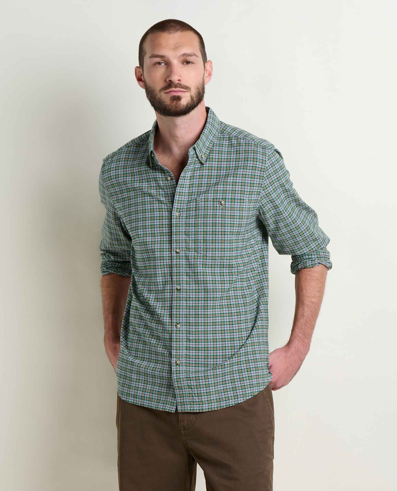 msg:Brandon is 6'1" and is wearing a size medium.