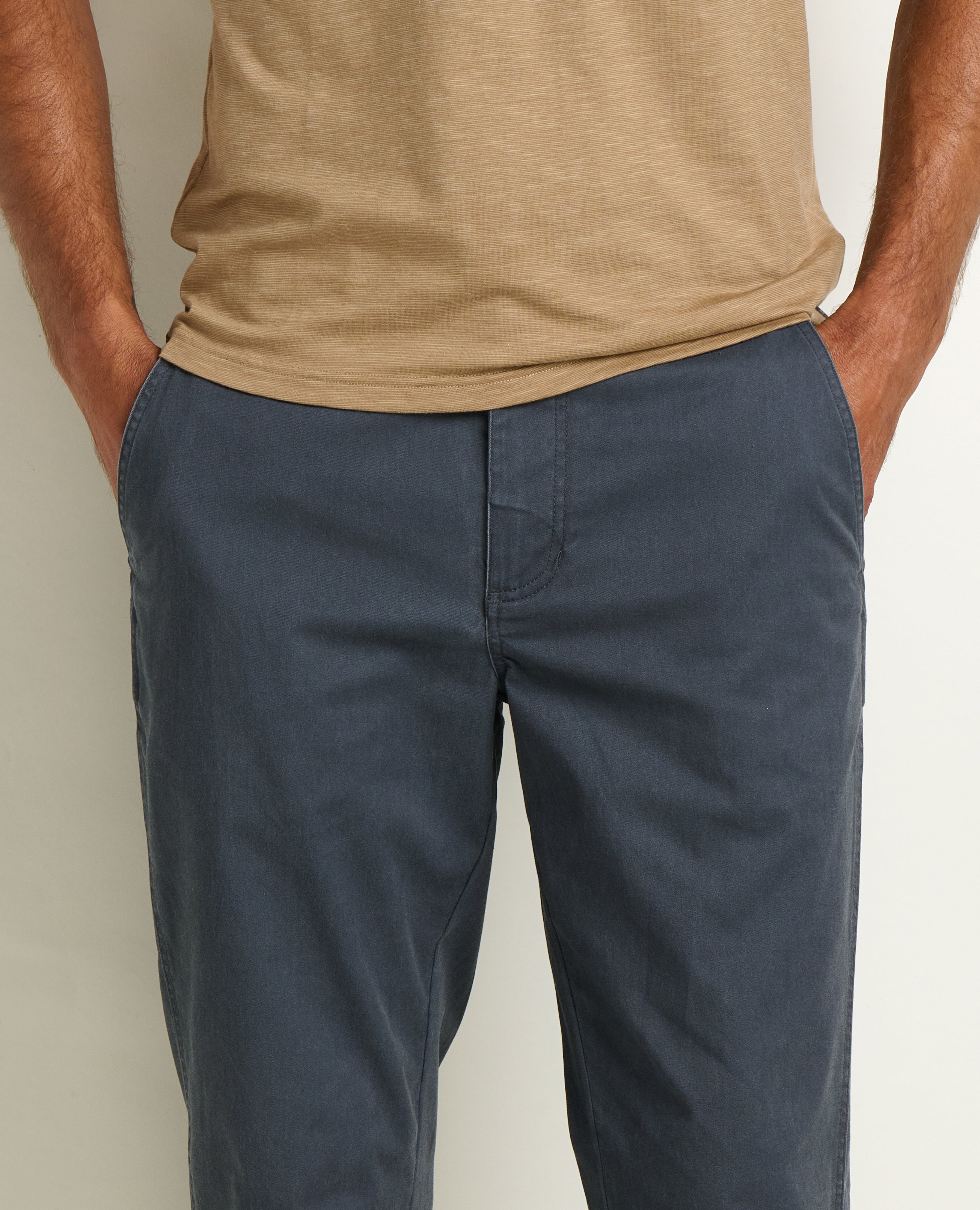 Mission Ridge Slim Chino