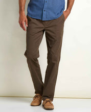 msg:Anderson is 6'2" and is wearing a size 32.