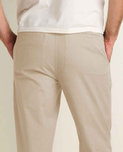 Mission Ridge Slim Chino