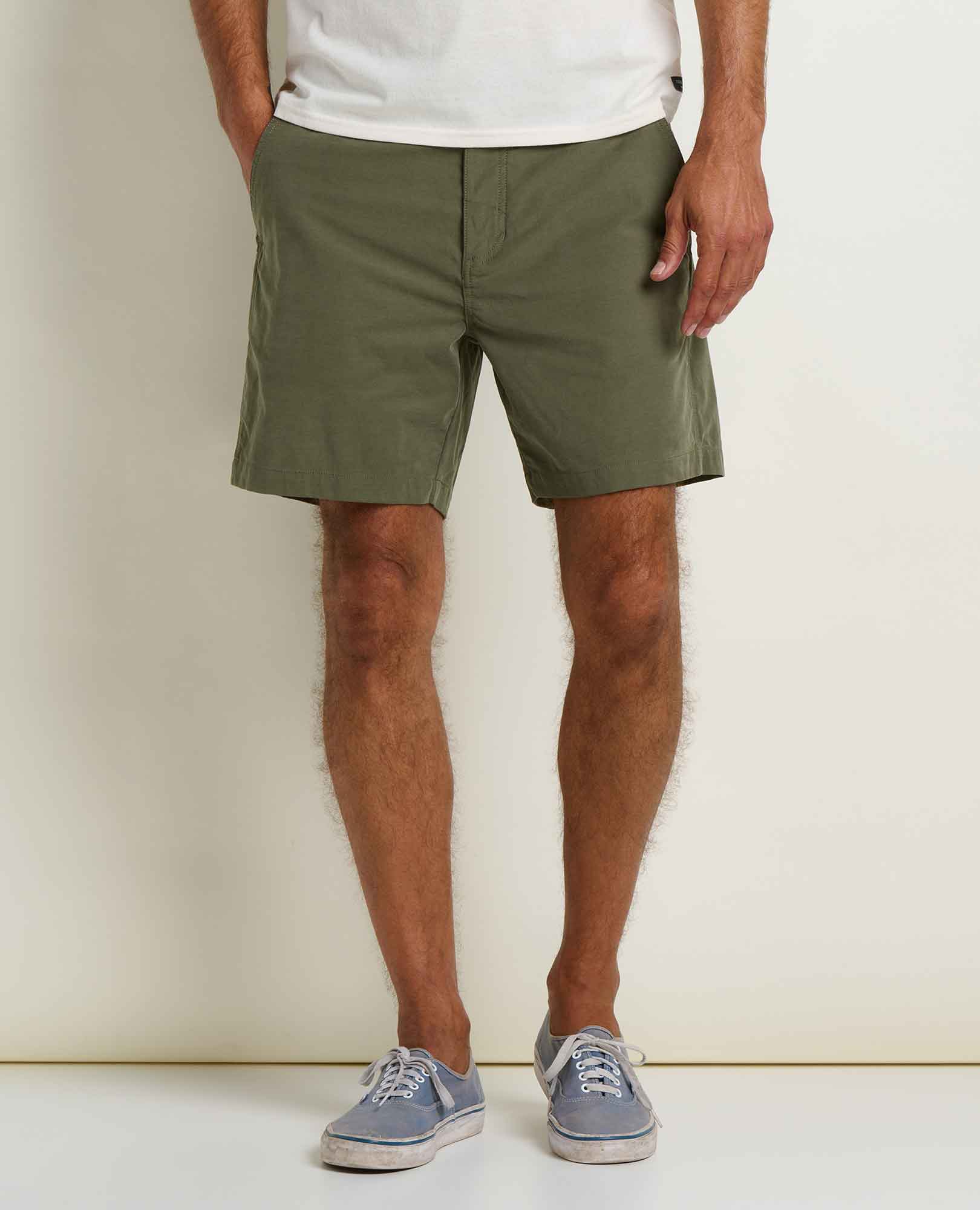 msg:Anderson is 6'2" and is wearing a size 32.