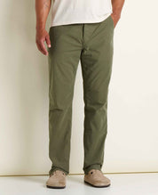 msg:Beau is 6'0" and is wearing a size 32.