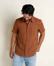 msg:Beau is 6'0" and is wearing a size medium.