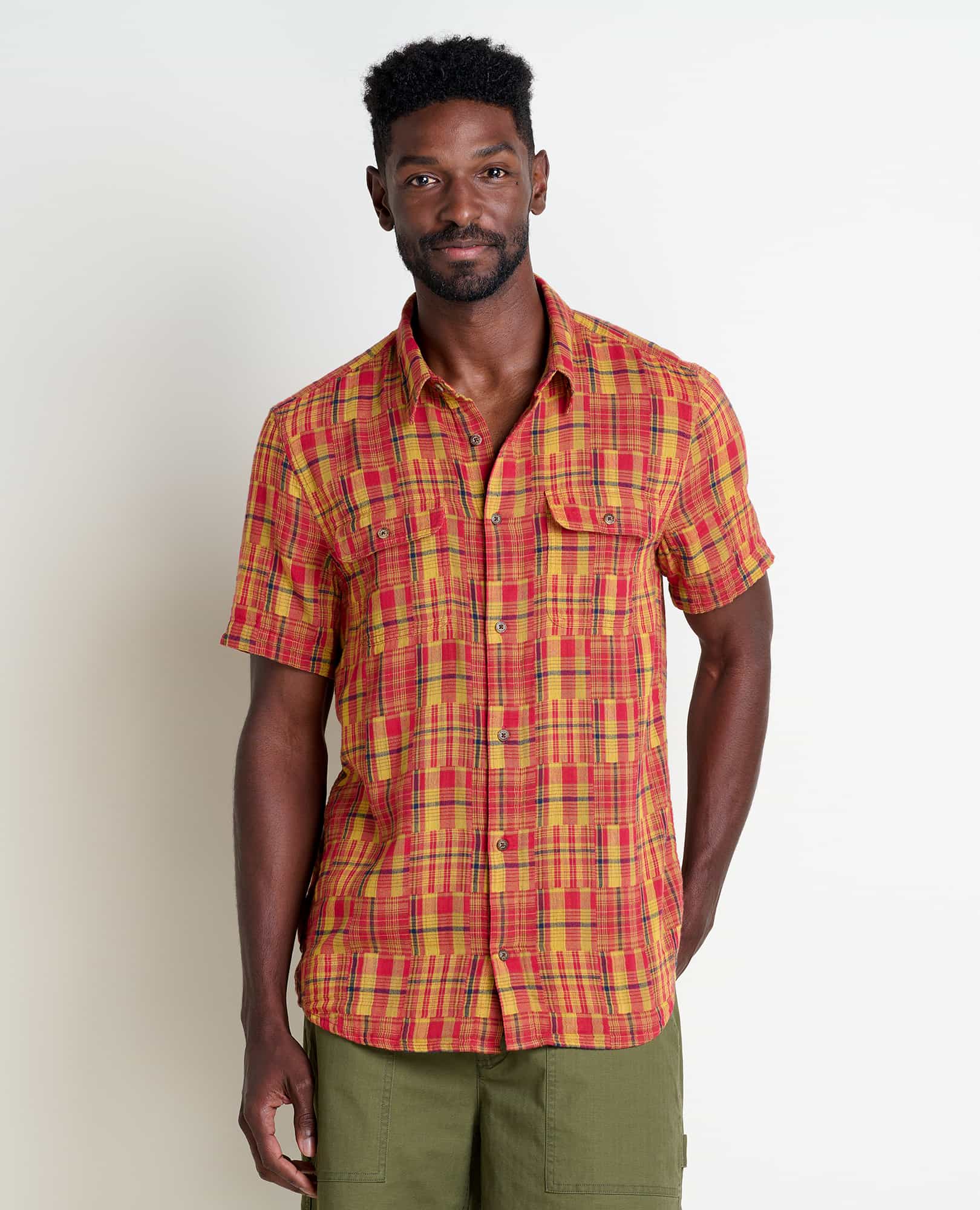 msg: Jamal is 6'2" and is wearing a size Medium