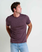 msg:Jacob is 6'1 ½" and is wearing a size medium.