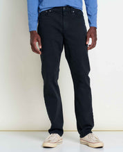 msg:Jamal is 6'2" and is wearing a size 32X32