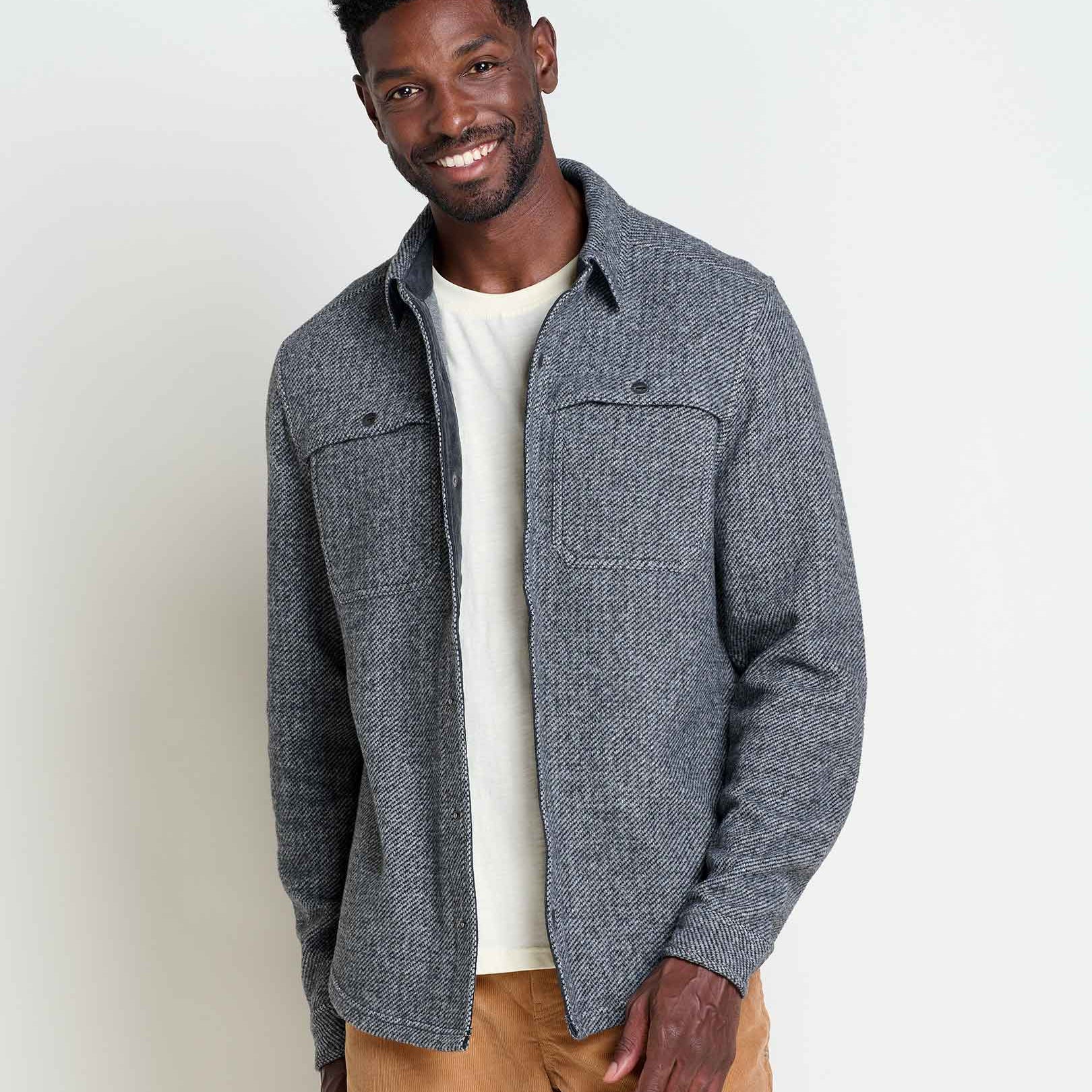 msg: Jamal is 6'2" and is wearing a size Medium